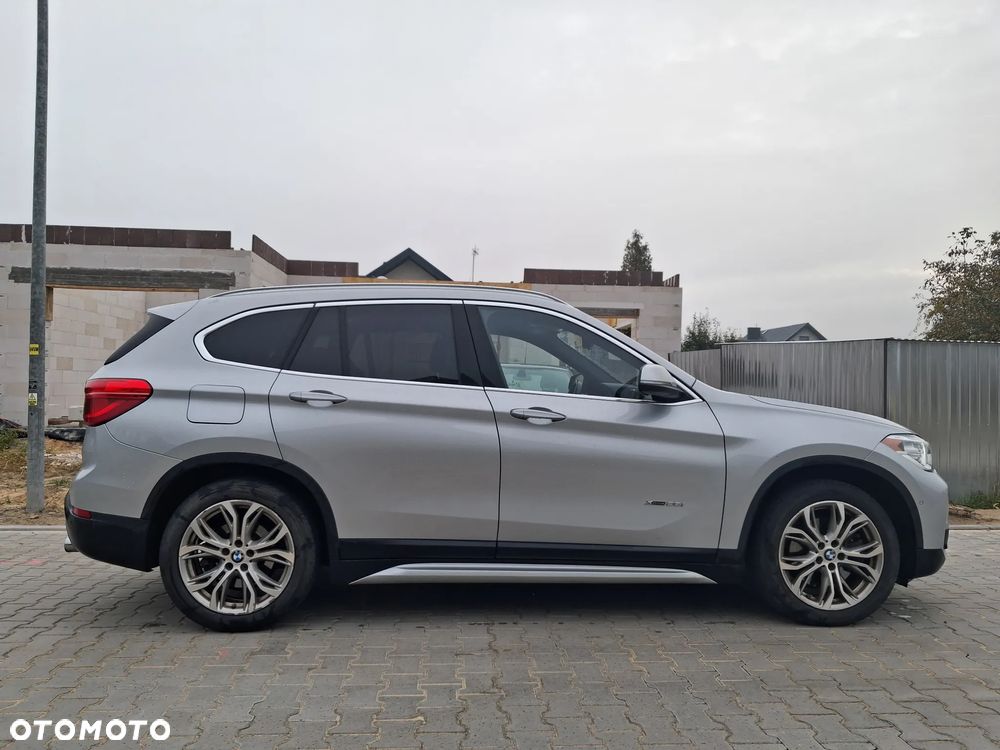 BMW X1 xDrive25i Sport Line - 5