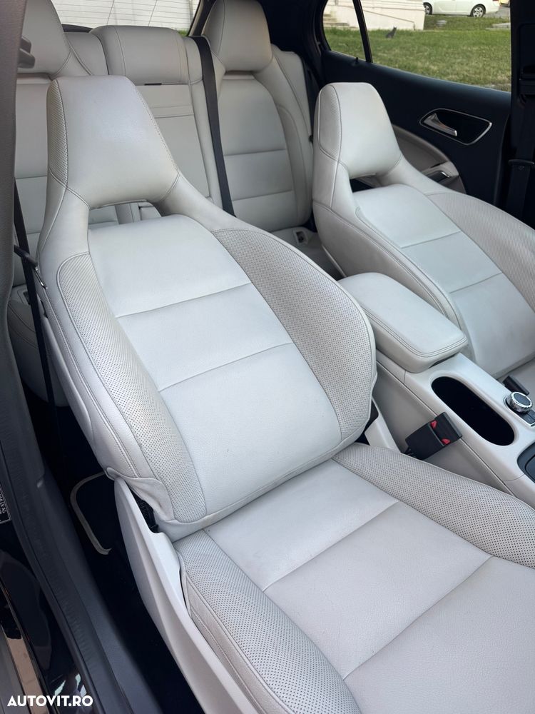 Mercedes-Benz GLA - 8