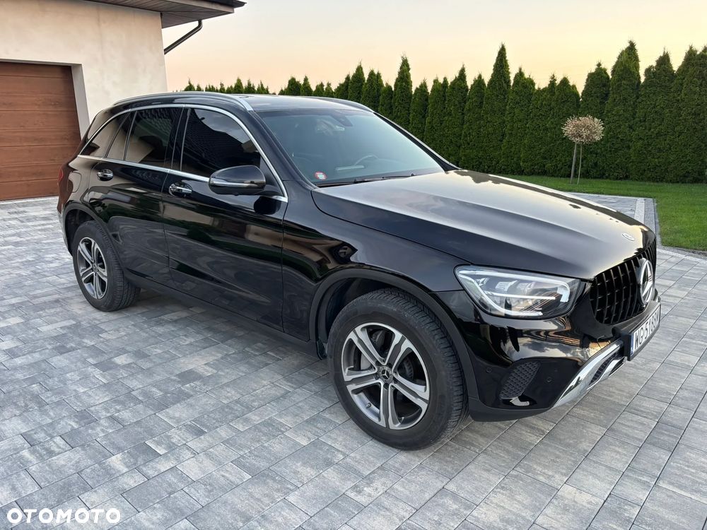 Mercedes-Benz GLC 300 4Matic 9G-TRONIC Exclusive - 9