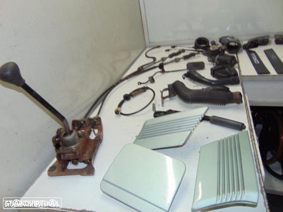 Toyota Corolla DX 3p a1985 vários - 9