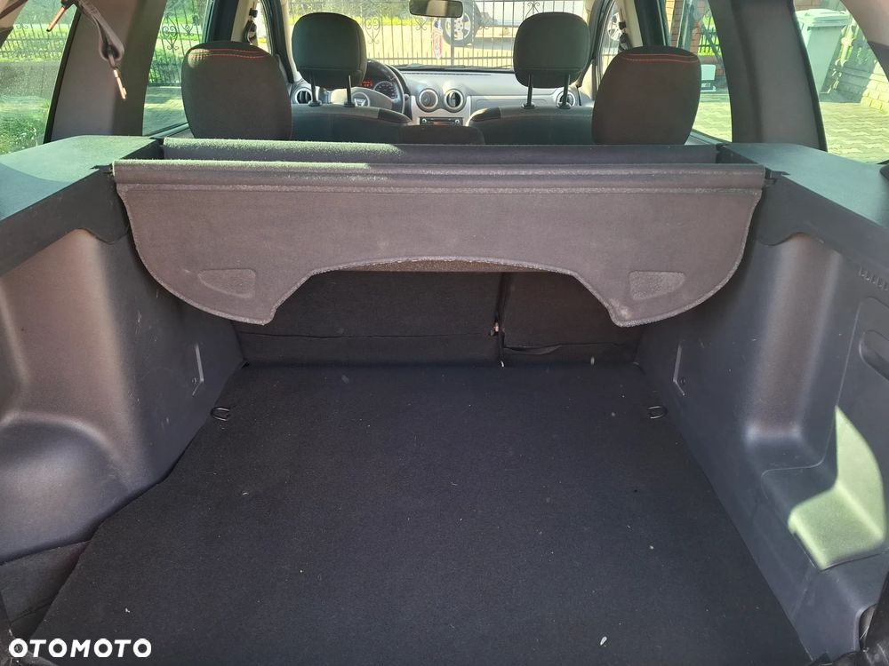 Dacia Duster 1.5 dCi SL Off-Road - 25