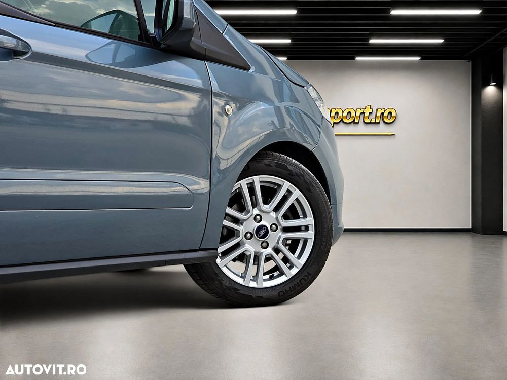 Ford Tourneo Courier 1.5 TDCi S&S Titanium - 17