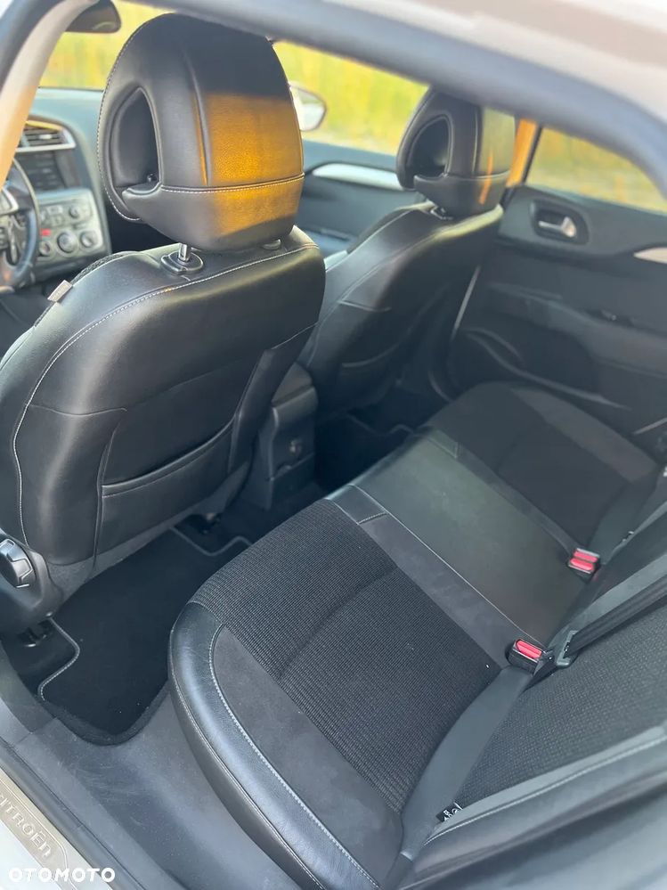Citroën C4 1.6 VTi Exclusive - 15