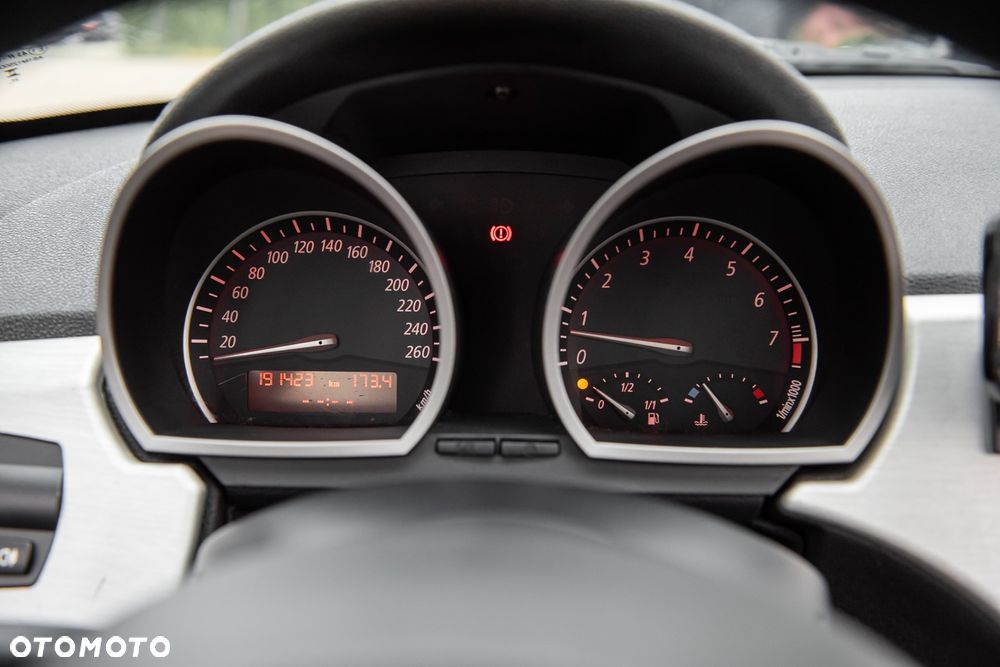 BMW Z4 3.0si - 16