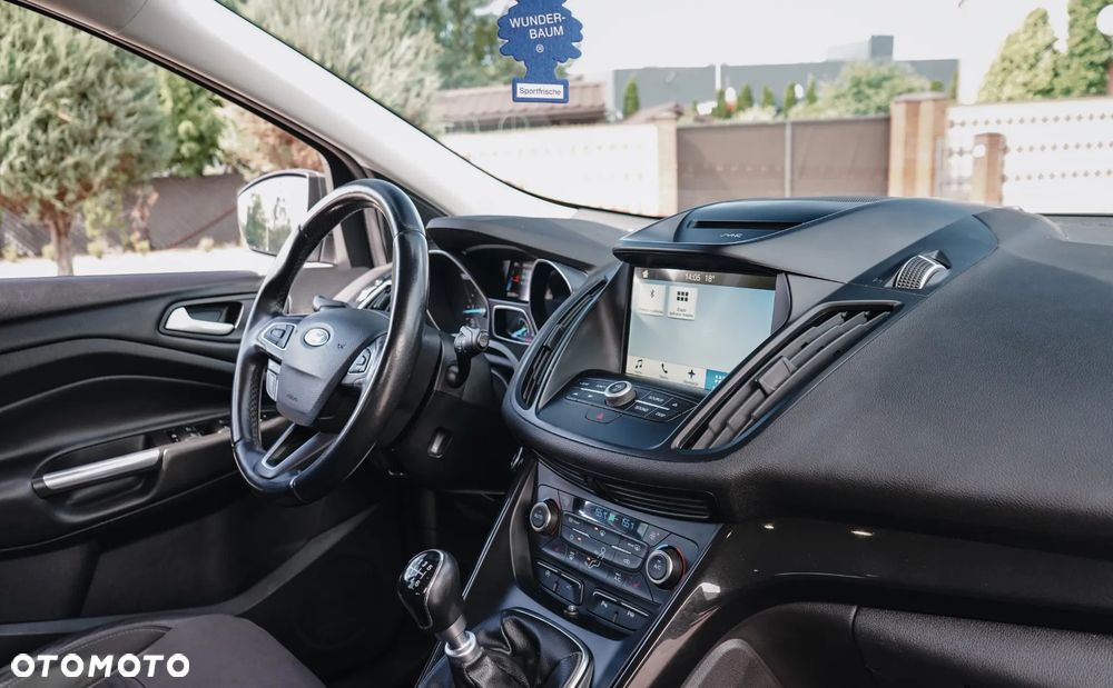 Ford Kuga 2.0 TDCi 4x4 Titanium - 21