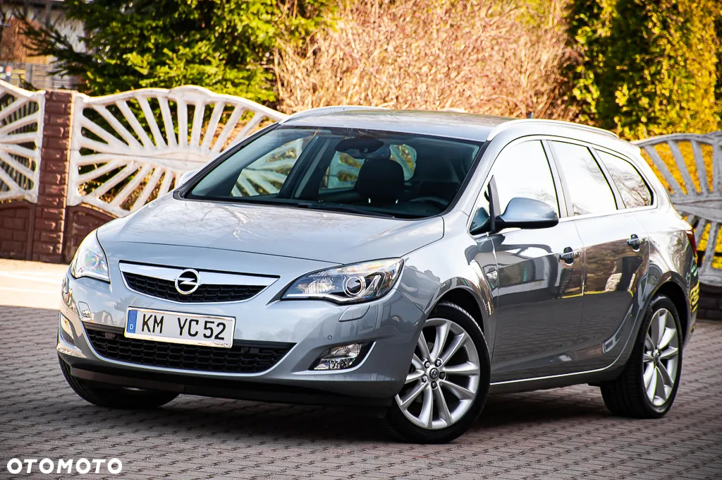Opel Astra 1.4 Turbo Cosmo - 3