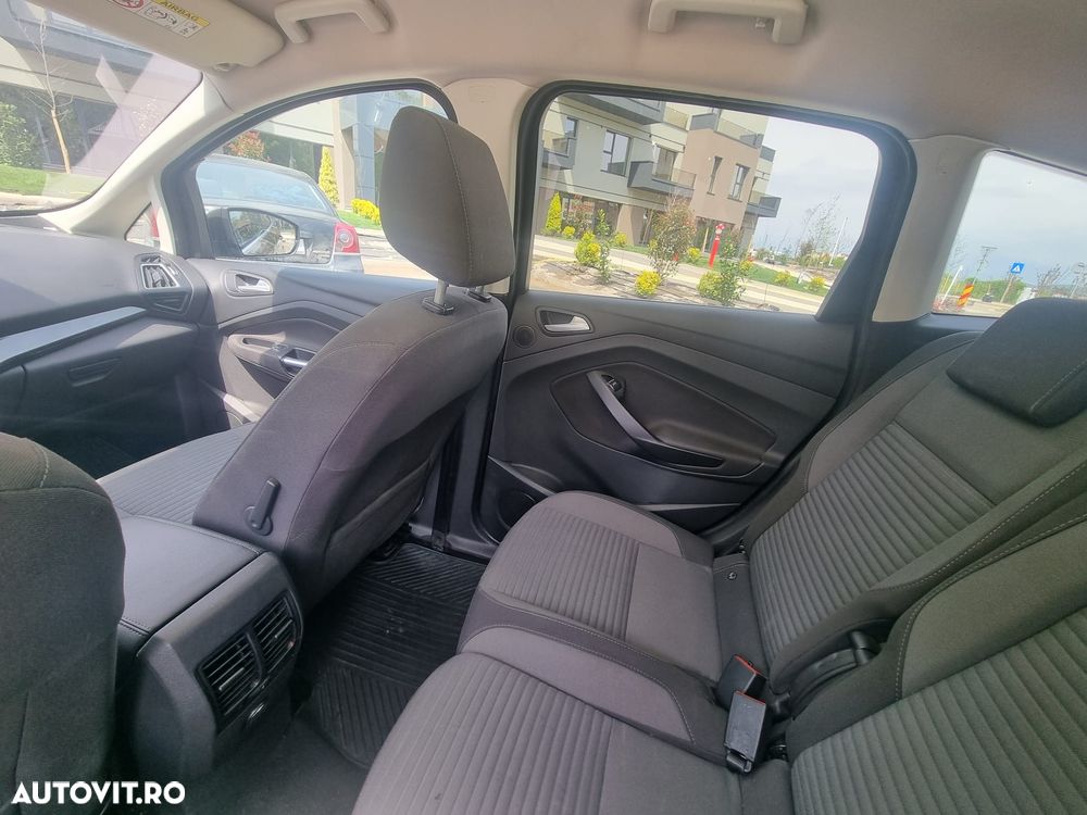 Ford C-Max - 16