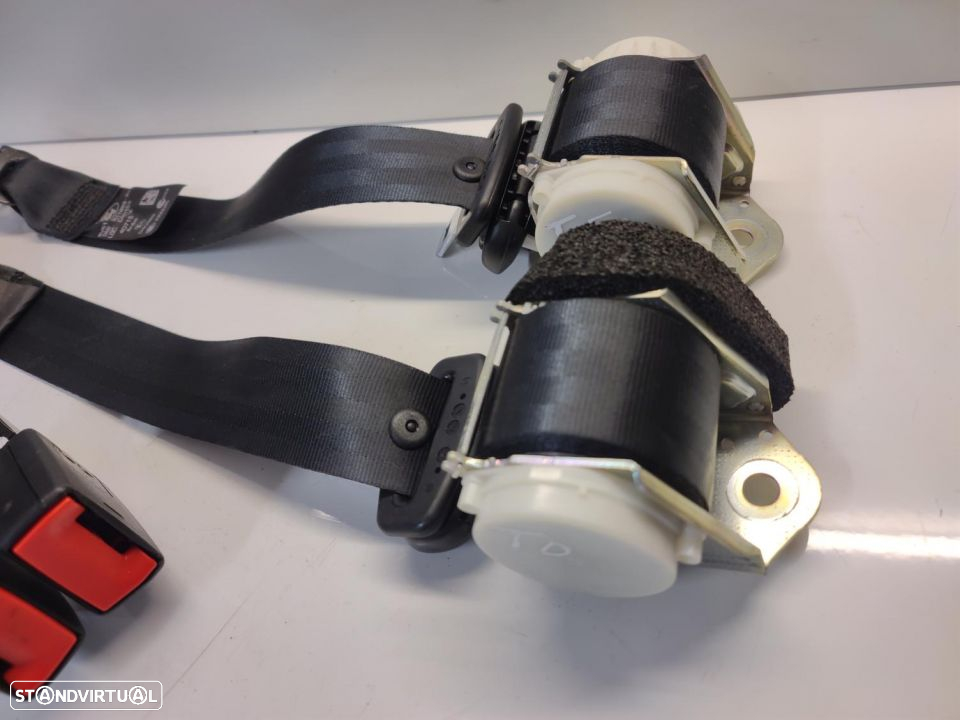 Cintos cinto traseiro encaixe Ford Fiesta Mk6 2009 a 2017 - 2
