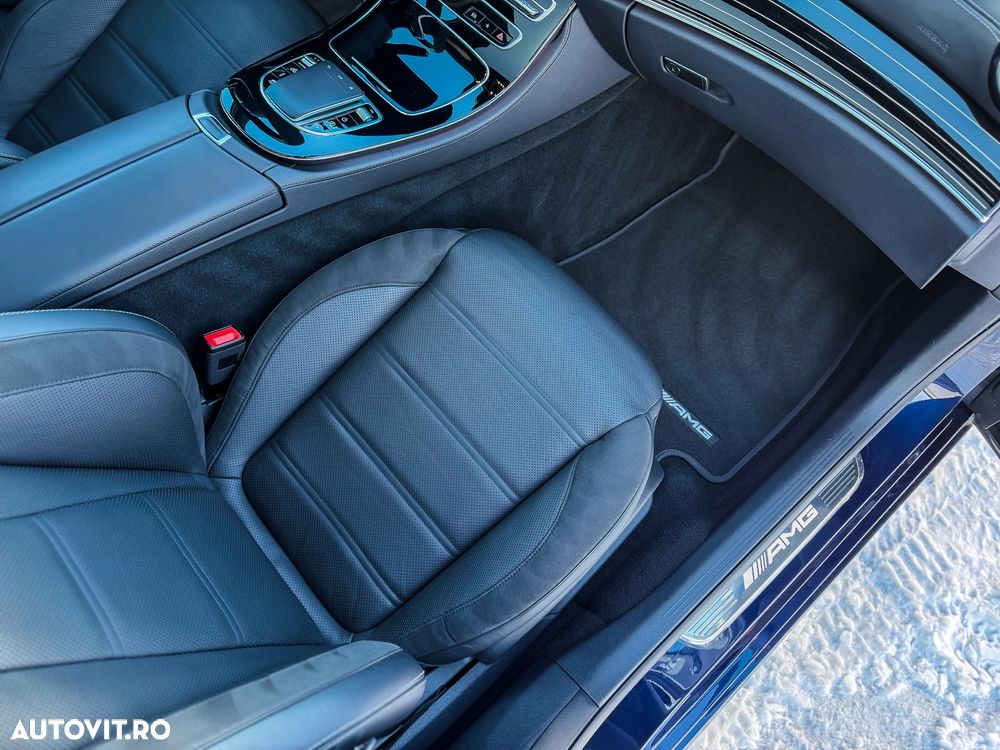 Mercedes-Benz E 53 AMG 4Matic AMG Speedshift 9G-TCT - 26