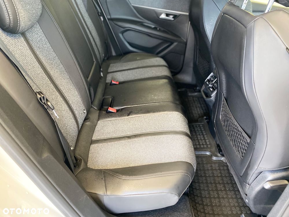 Peugeot 3008 - 14