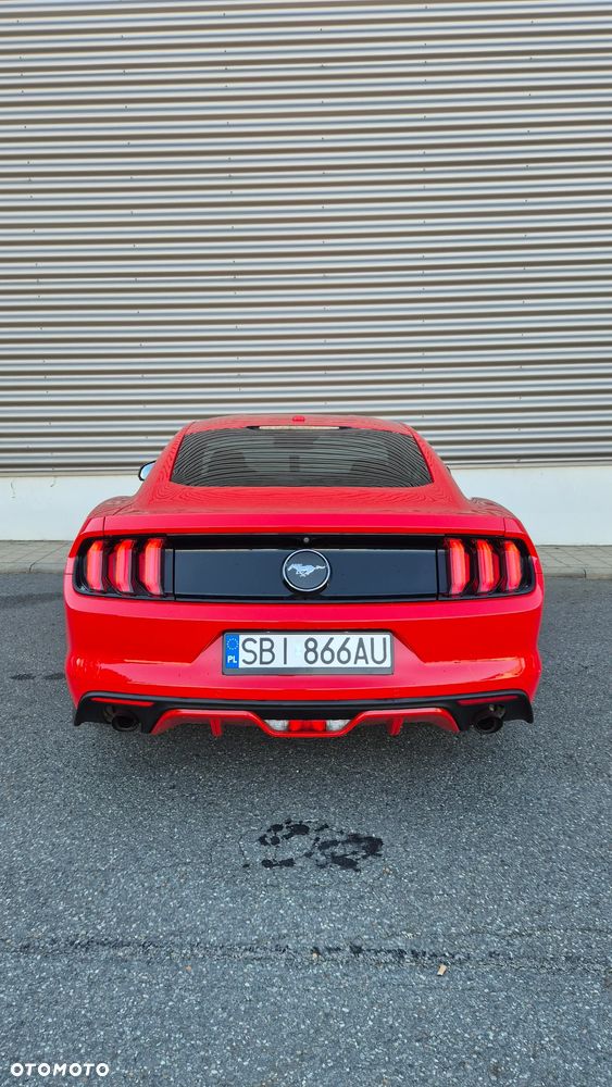 Ford Mustang 2.3 EcoBoost - 11