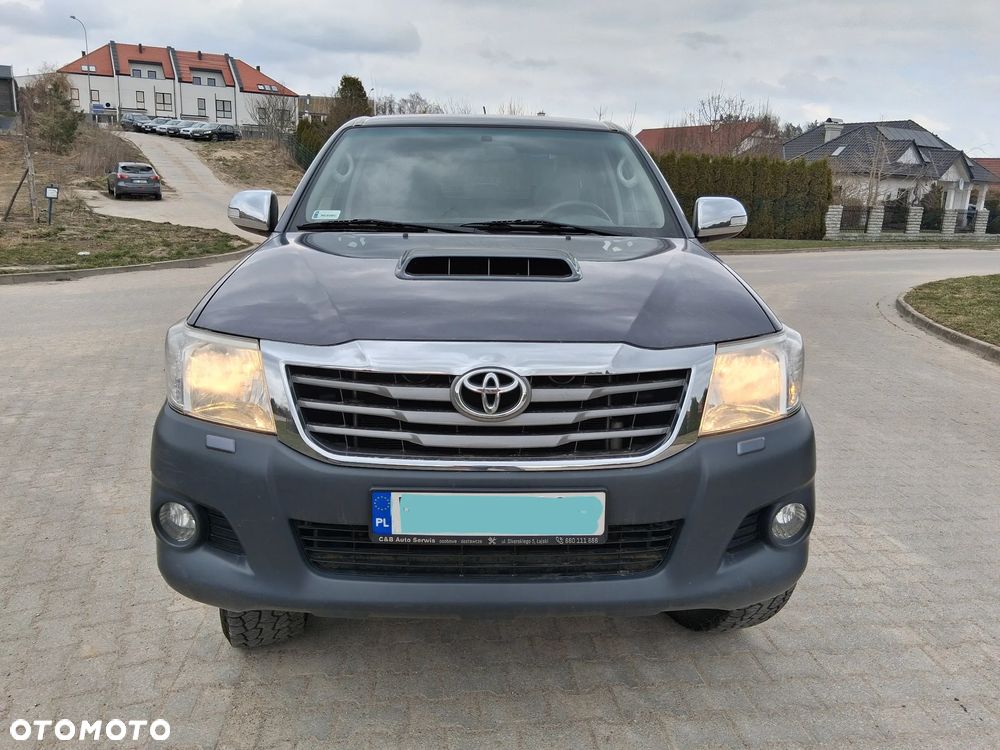 Toyota Hilux 3.0 D-4D SR5 - 14