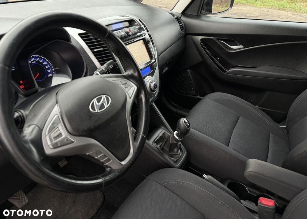 Hyundai ix20 - 10