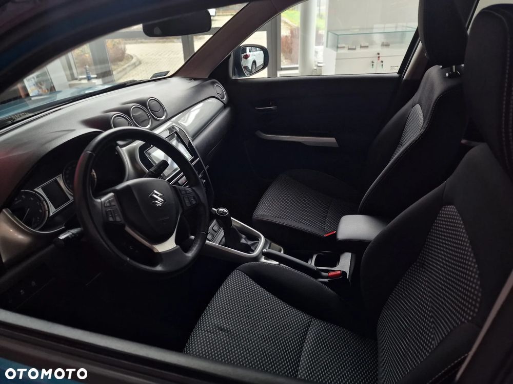 Suzuki Vitara 1.6 Premium 2WD - 6