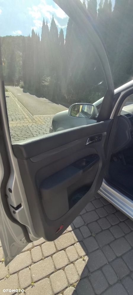 Volkswagen Touran 1.9 TDI Highline - 12