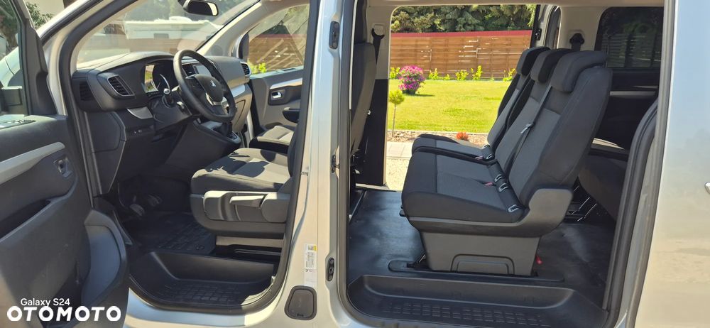 Peugeot Traveller 2.0 BlueHDi Compact Active - 29