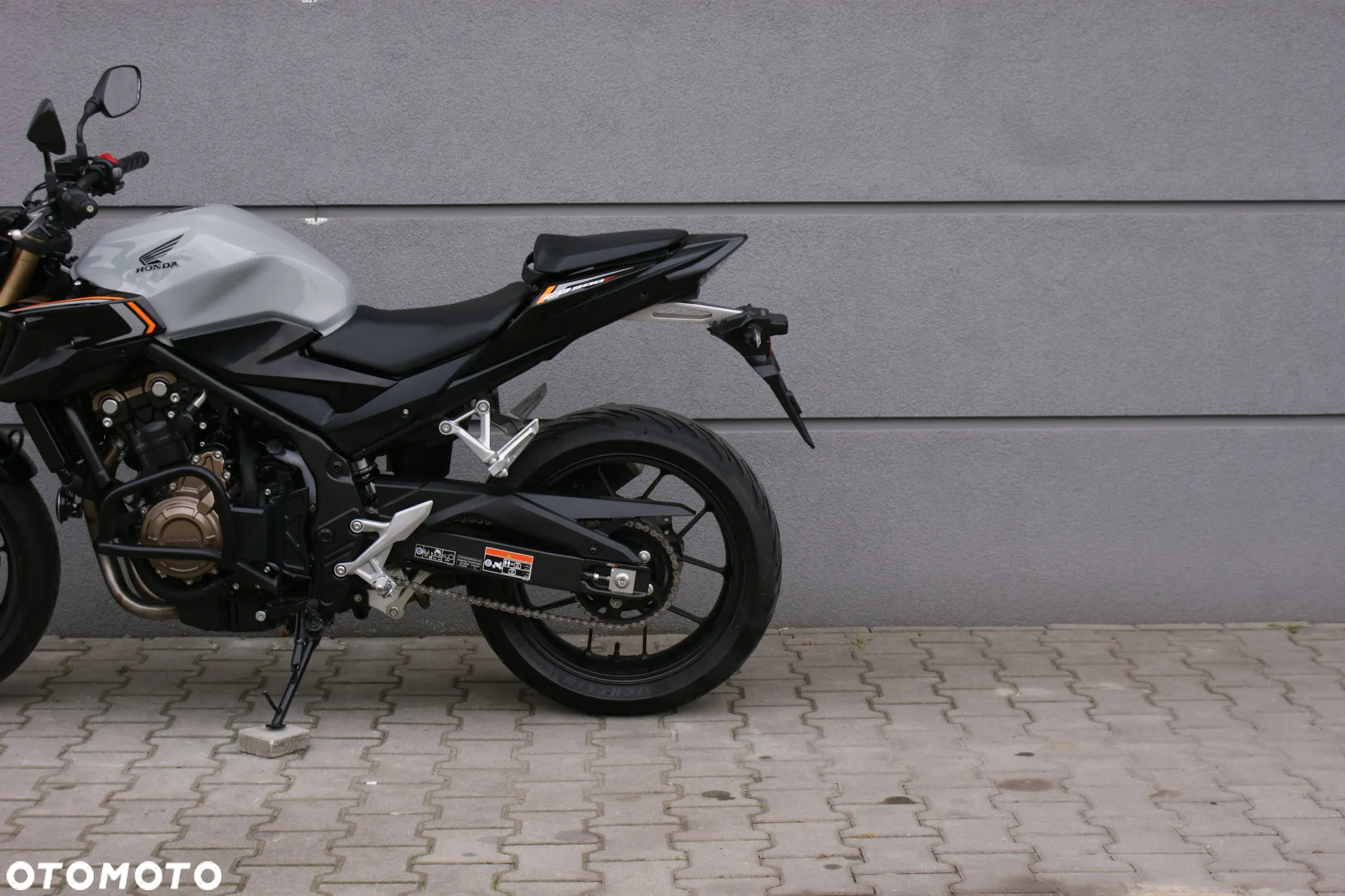 Honda CB - 8