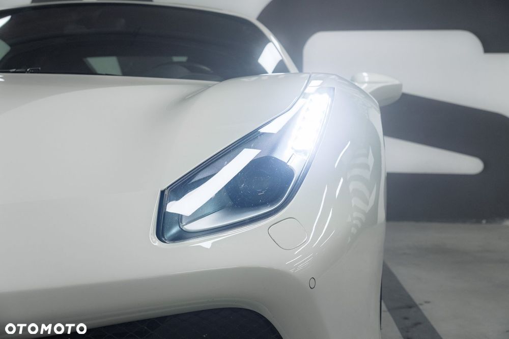 Ferrari 488 - 6