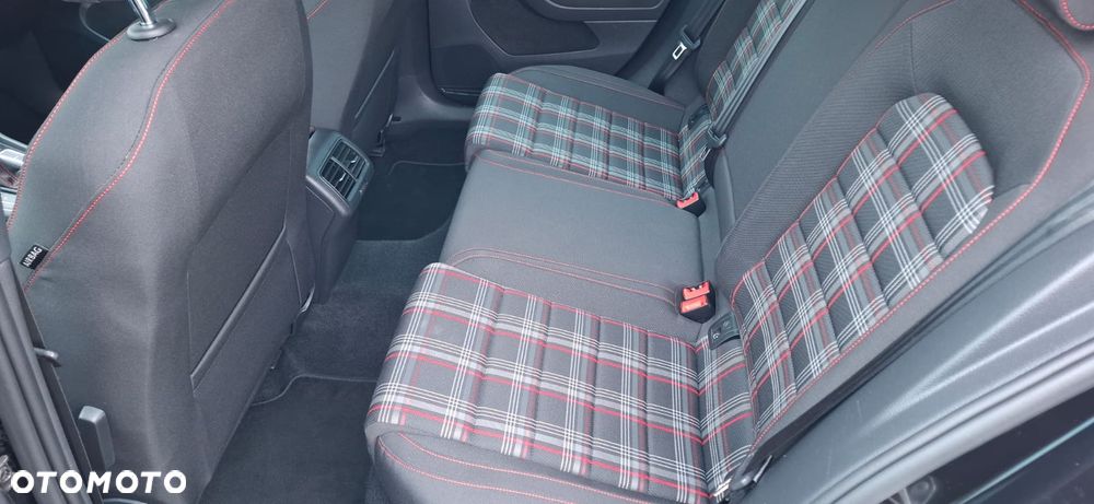 Volkswagen Golf 2.0 TSI BMT GTI Performance DSG - 13