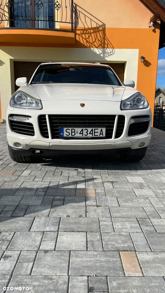 Porsche Cayenne - 20