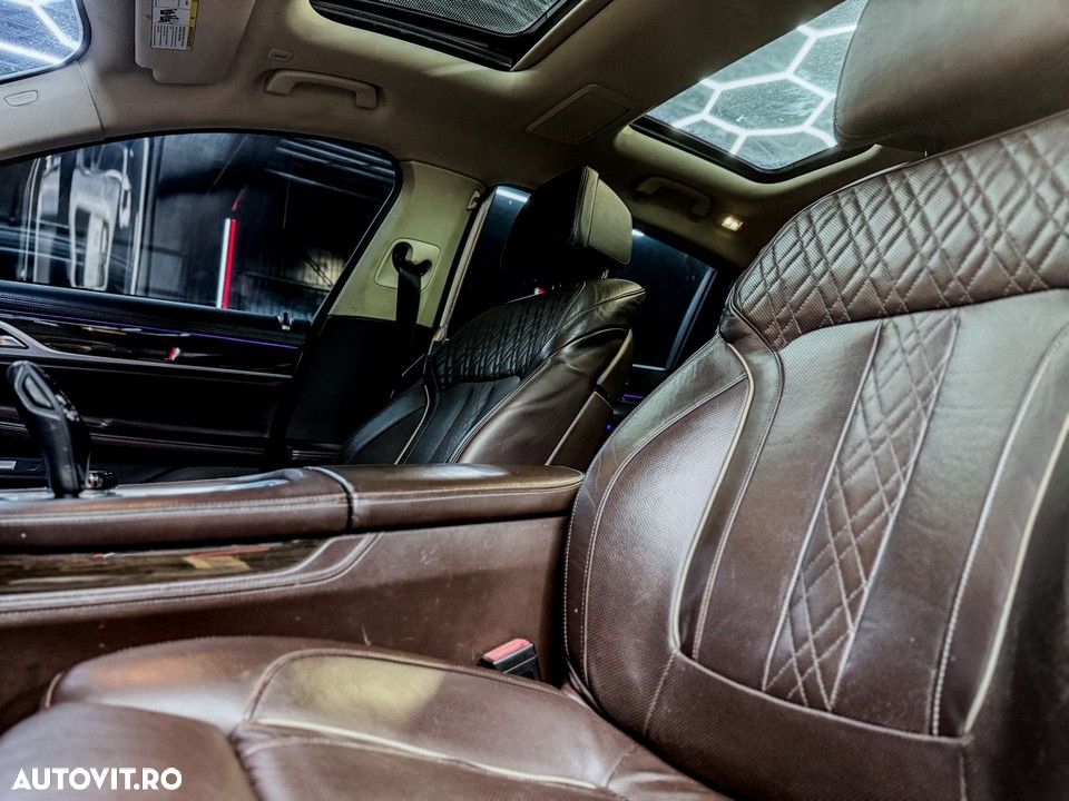 BMW Seria 7 740Li - 22