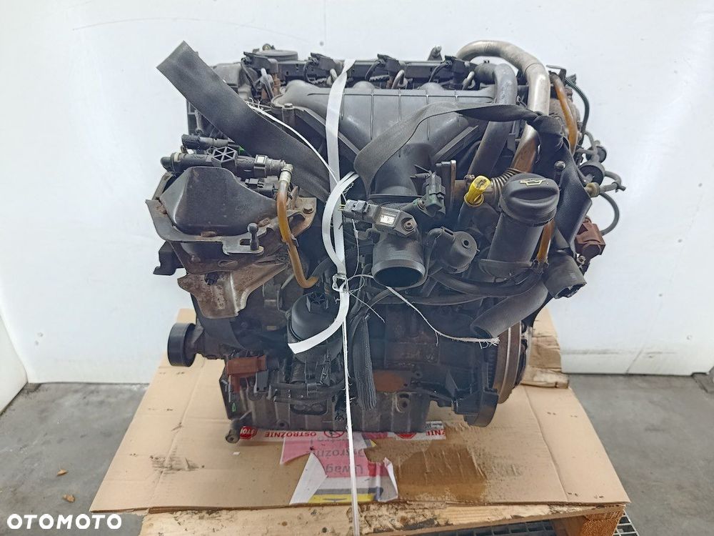 SILNIK VOLVO V50 D4204T 2.0 D - 1