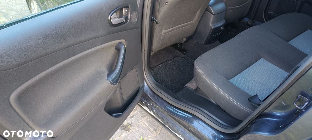 Ford Mondeo 2.0 Ambiente - 14