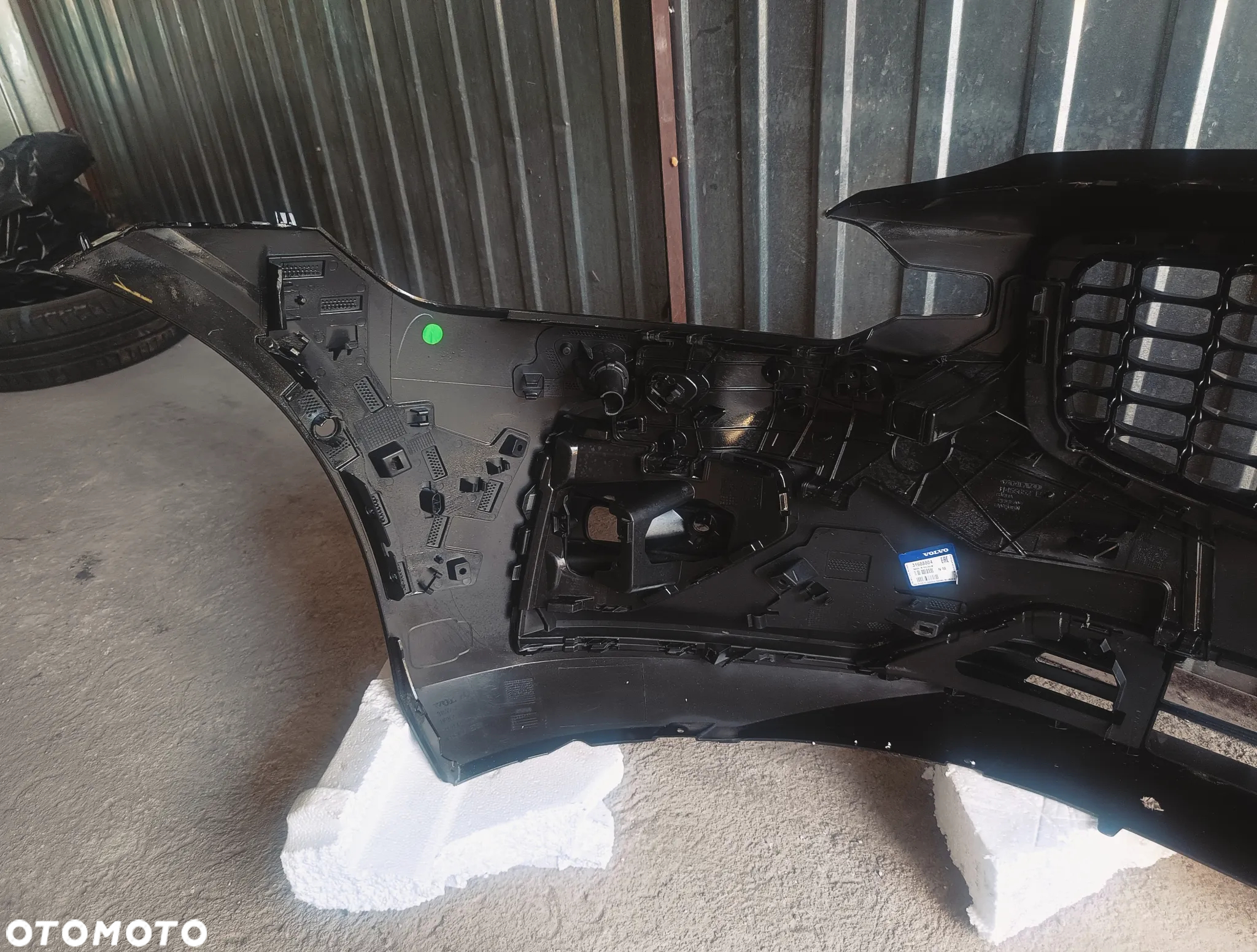 Oryginalny zderzak przód przedni do Volvo V60 II S60 III R-Desingn 31690530 18- - 6