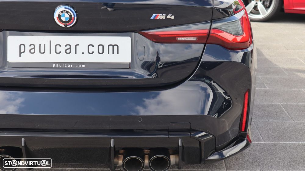 BMW M4 Pack 50 anos M - 15