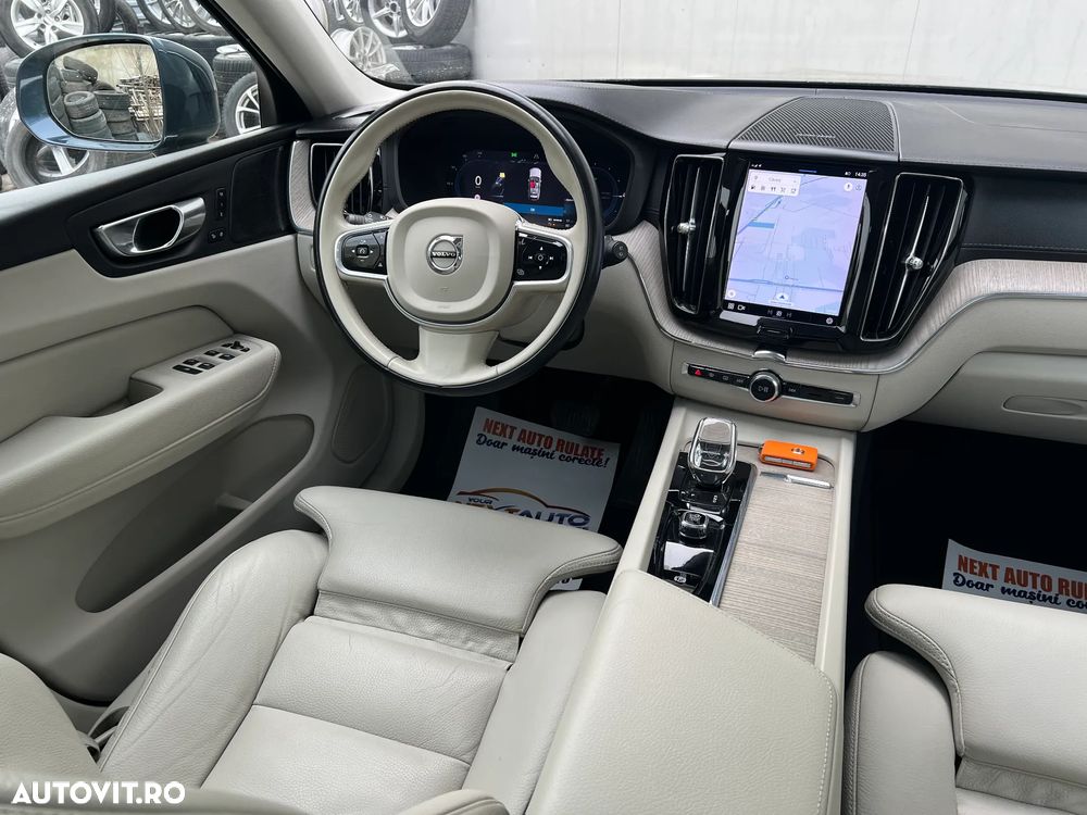 Volvo XC 60 T6 AWD Recharge Geartronic Inscription - 14