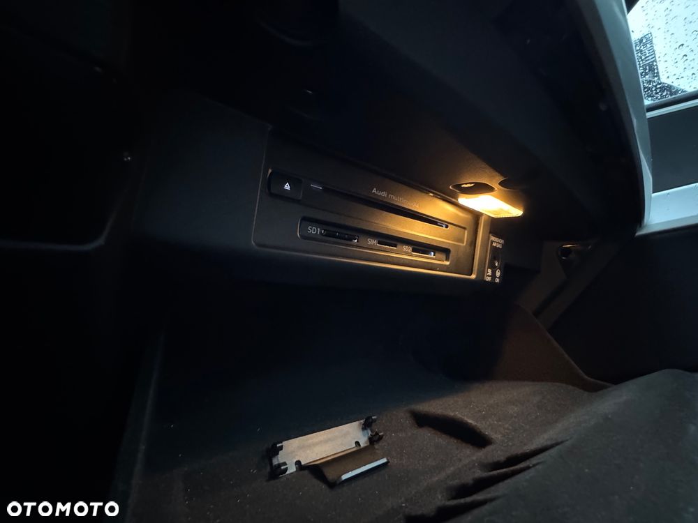 Audi A4 Avant 3.0 TDI quattro S tronic sport - 21