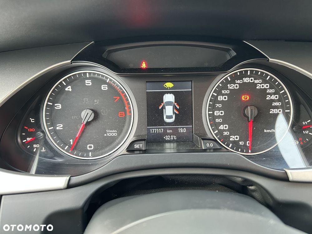 Audi A4 Avant - 4