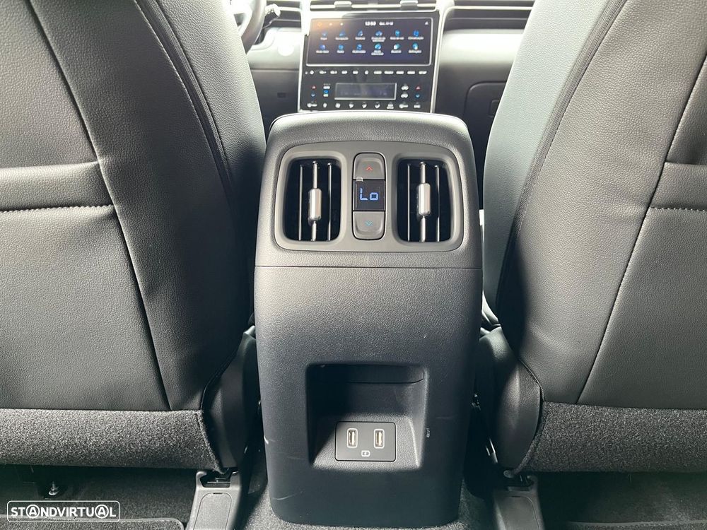 Hyundai Tucson 1.6 CRDi Premium - 24