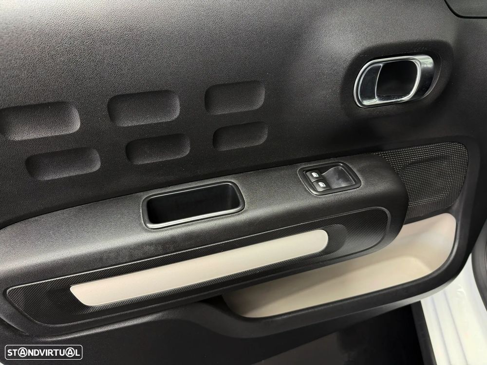 Citroën C3 1.2 PureTech Shine - 8