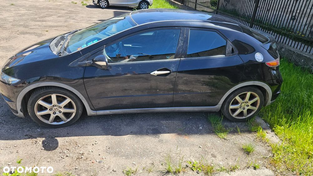 Honda Civic 1.8 Executive - 11