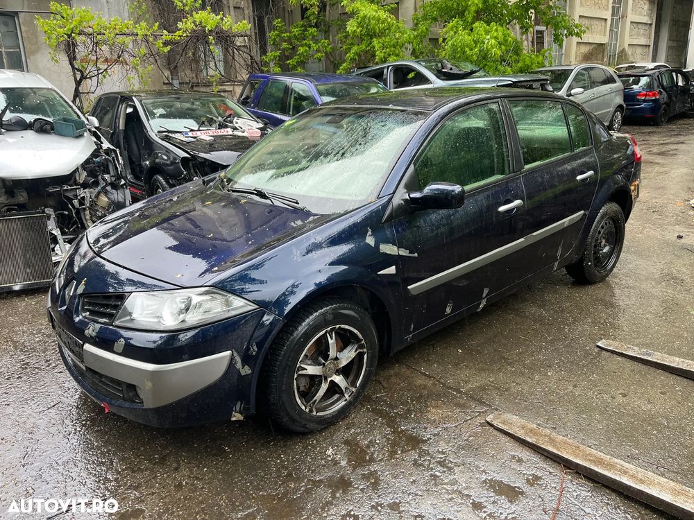 Dezmembrez Renault Megane 2 facelift 2008 albastru inchis 1,6 16V benzina NV472 - 2