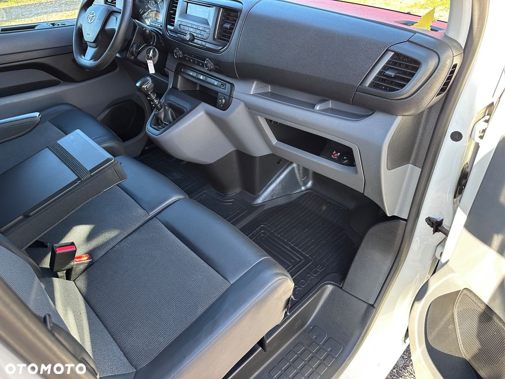 Toyota Proace - 10