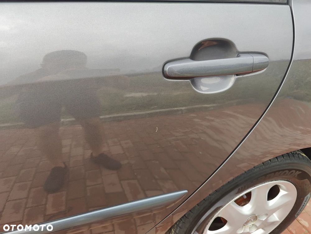 Toyota Corolla 1.6 VVT-i Sol - 25