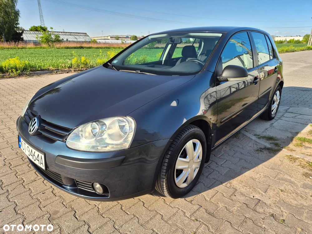 Volkswagen Golf 1.6 FSI Comfortline - 1