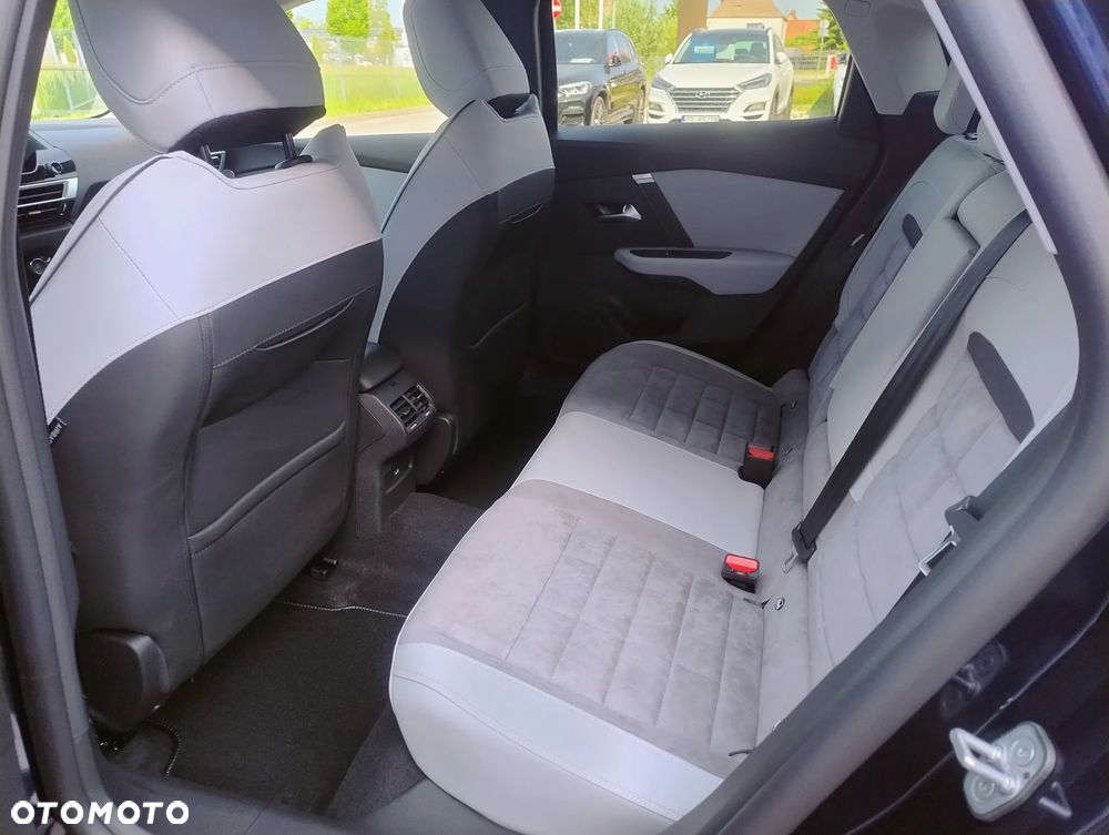 Citroën C4 1.2 mHEV Max eDCT6 - 27