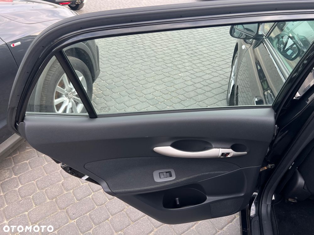 Toyota Auris 1.4 D-4D 2010 - 26