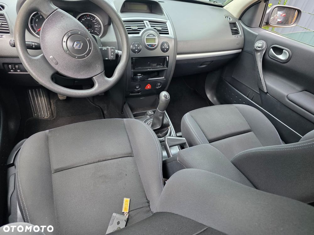 Renault Megane 1.6 16V Dynamique - 10