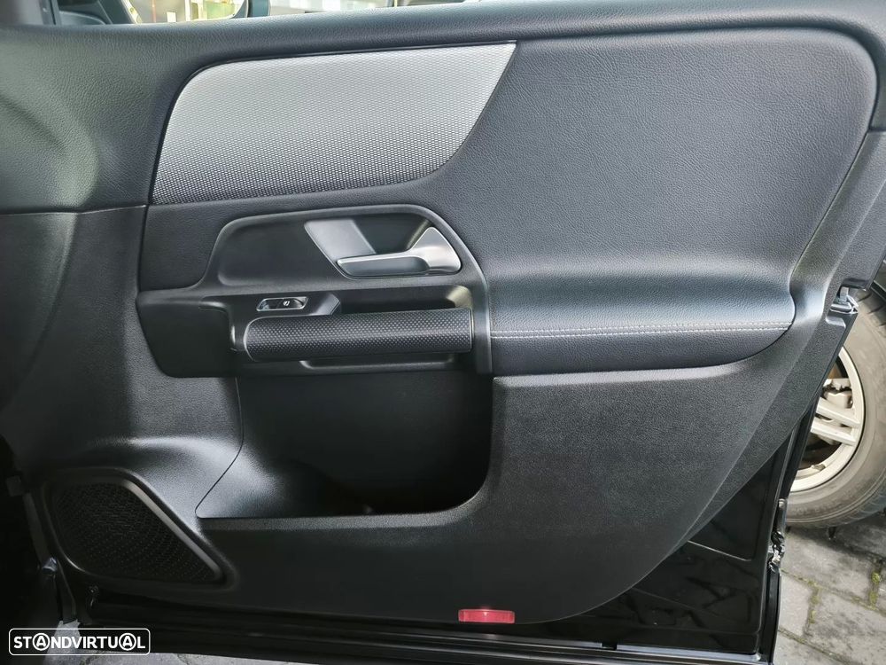 Mercedes-Benz GLB 180 d Style - 34