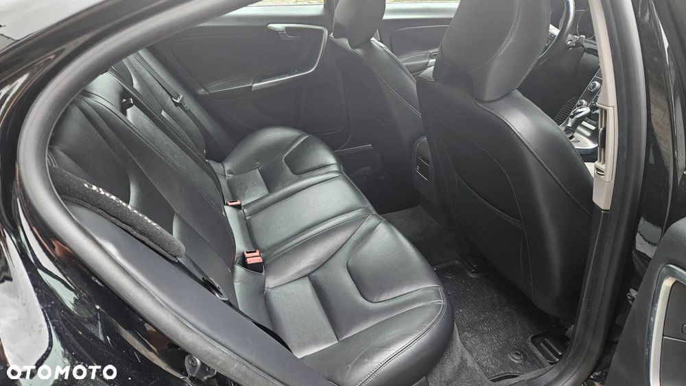 Volvo S60 T5 Geartronic Kinetic - 11