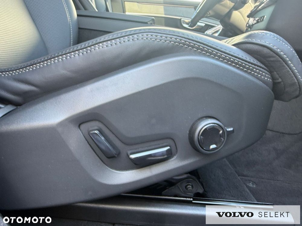 Volvo XC 90 - 36