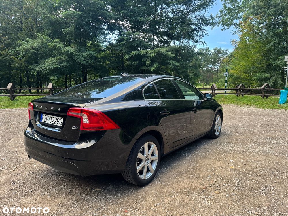 Volvo S60 D2 Drive-E Kinetic - 4