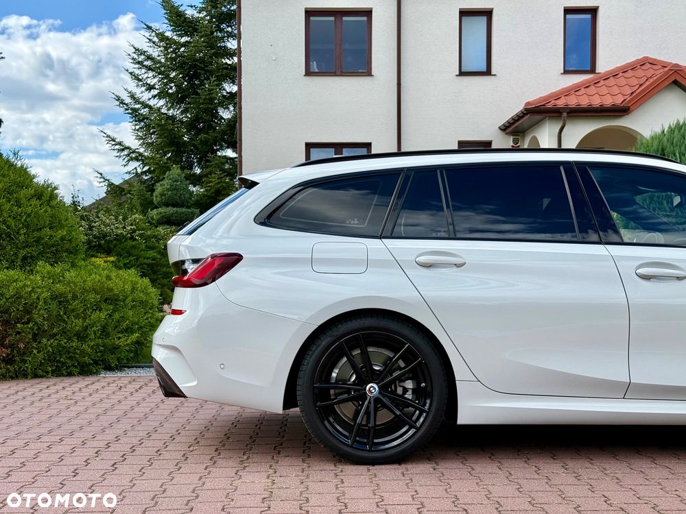 BMW Seria 3 330i M Sport sport - 10