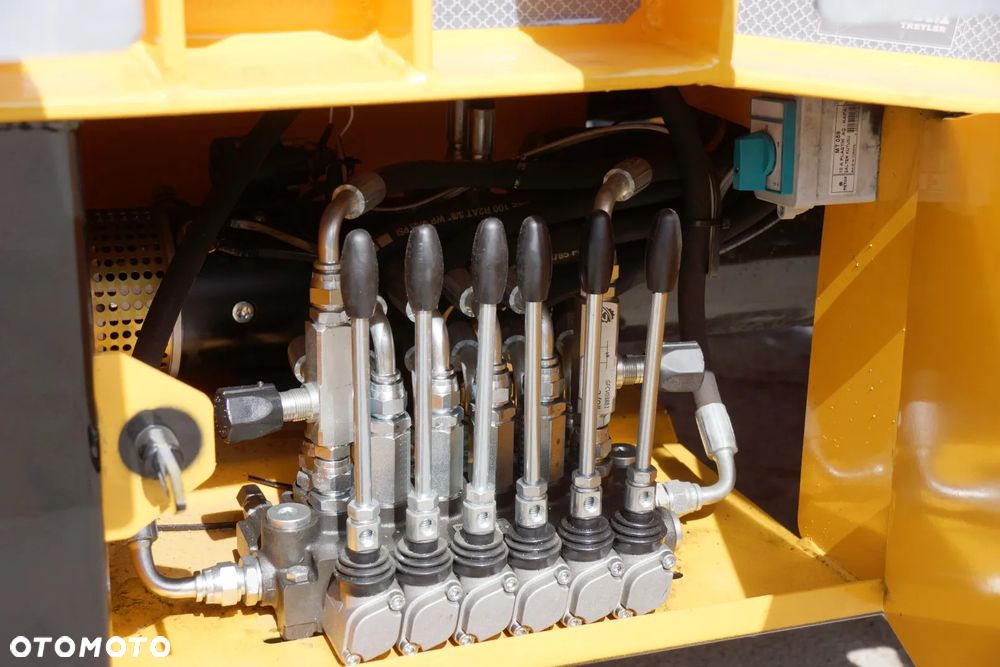Inny 4 OSIOWA NACZEPA NISKOPODWOZIOWA - ZAGŁĘBIENIE NA ŁYŻKĘ KOPARKI - NAJAZDY HYDRAULICZNE - 24