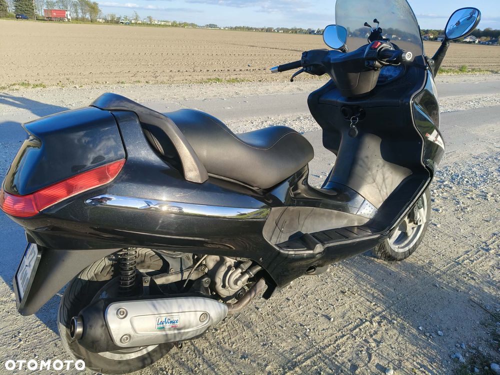Piaggio X8 - 2