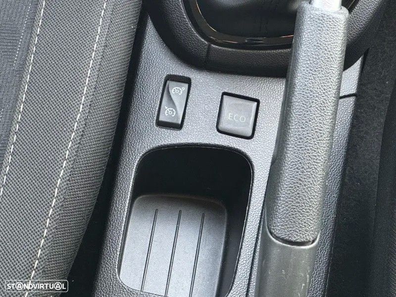 Renault Clio 0.9 TCe Limited - 19